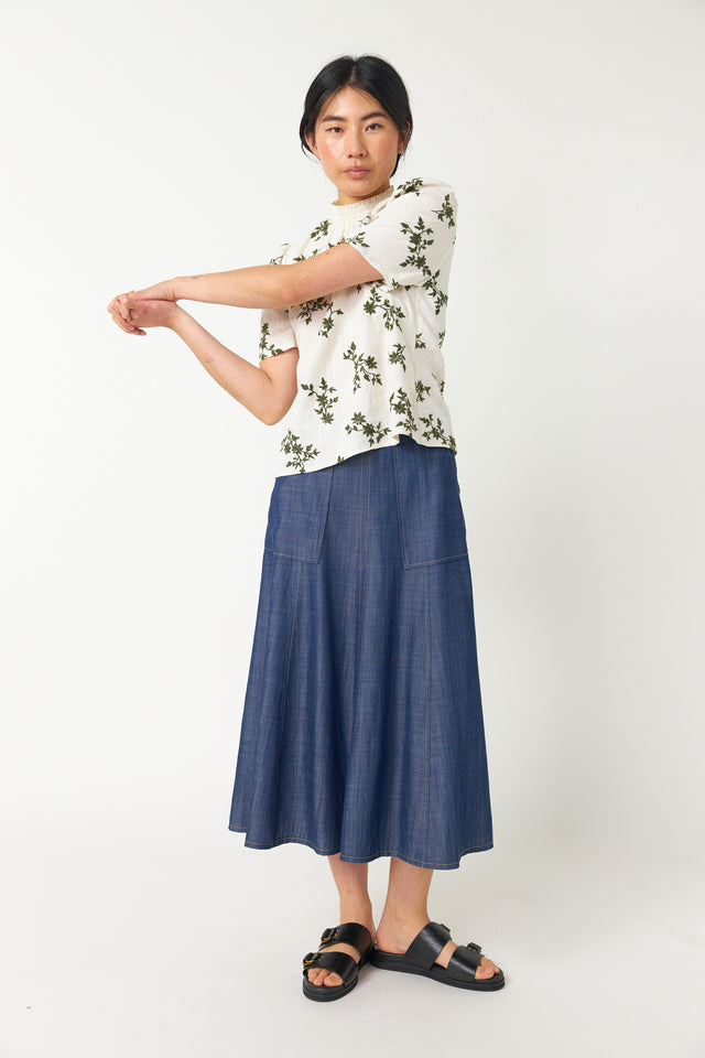 Traveller skirt
