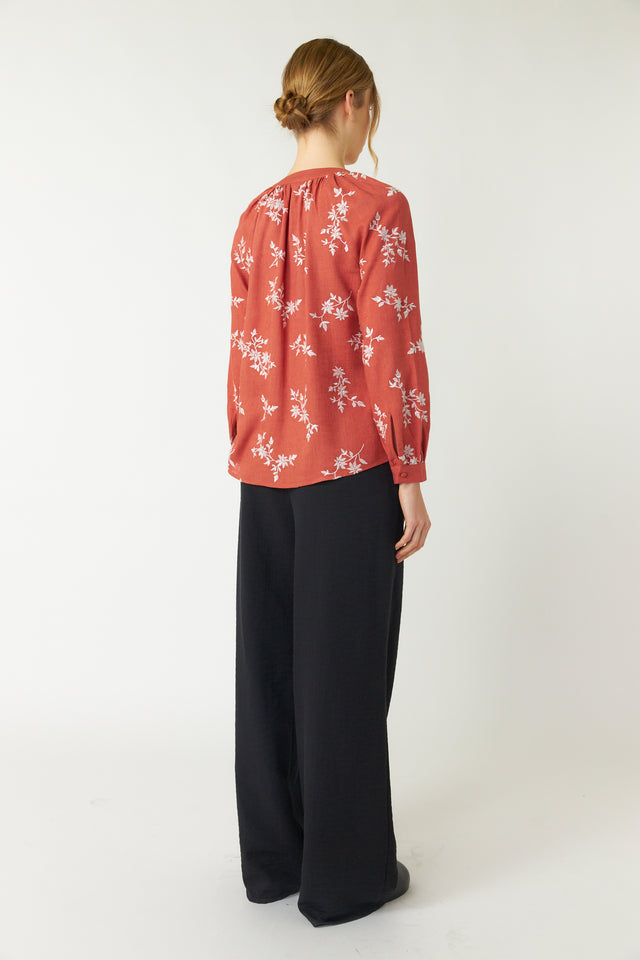 Blooms top