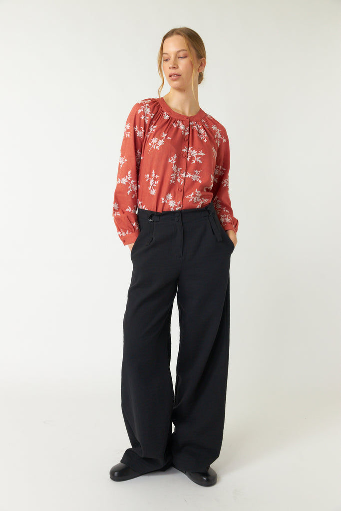 Blooming Top