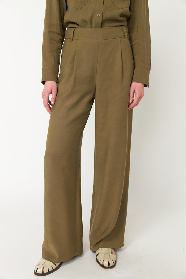Traveller trouser
