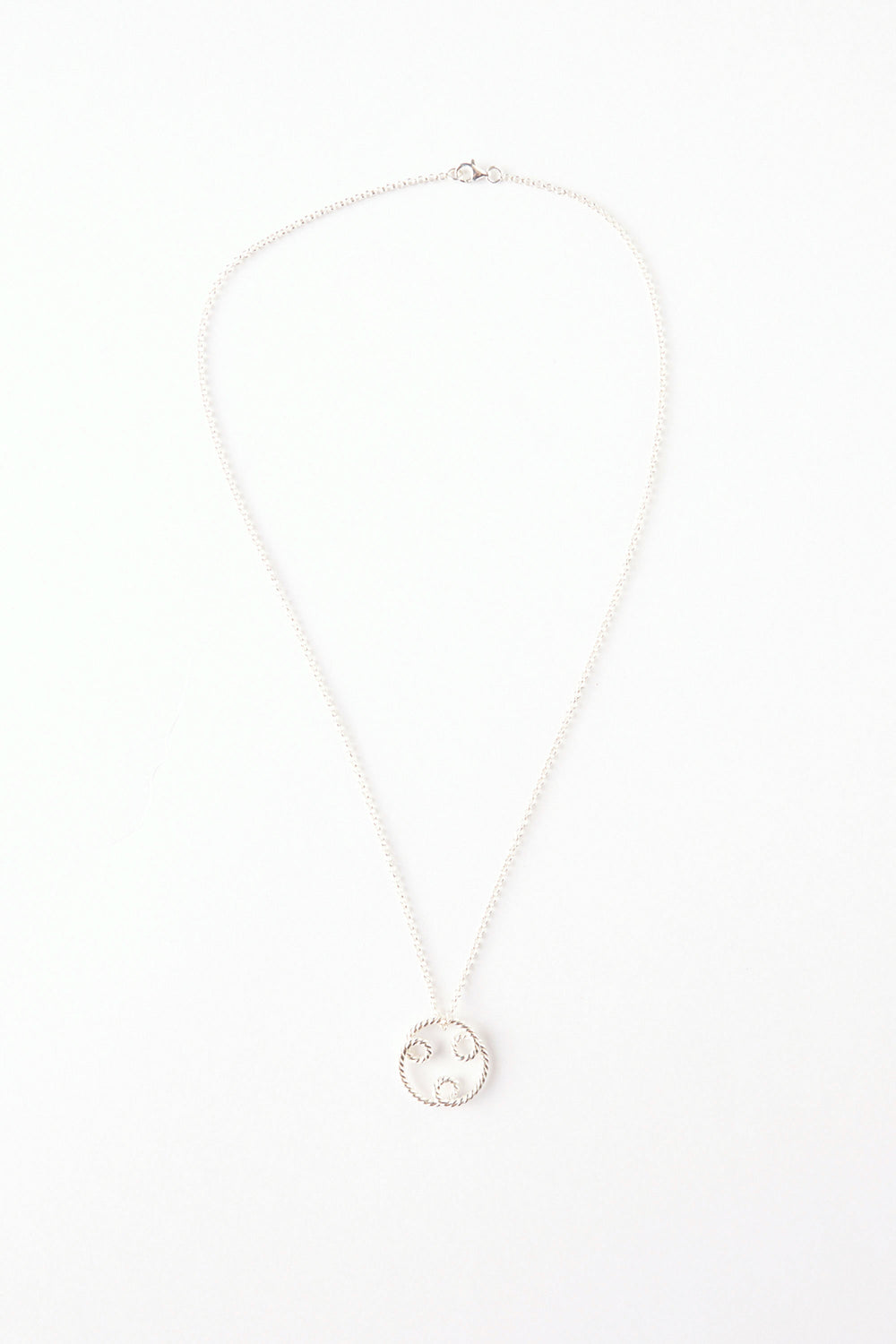 Huddle necklace