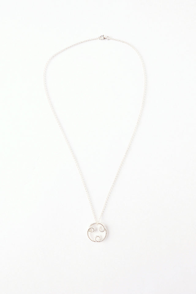 Huddle necklace