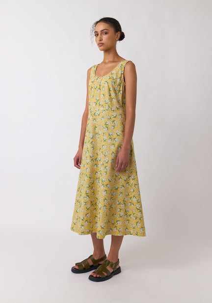 DRESSES