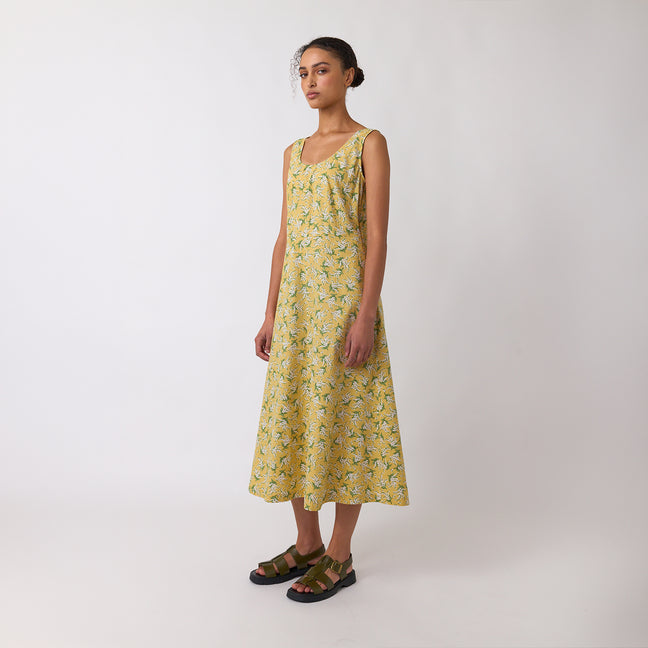 DRESSES