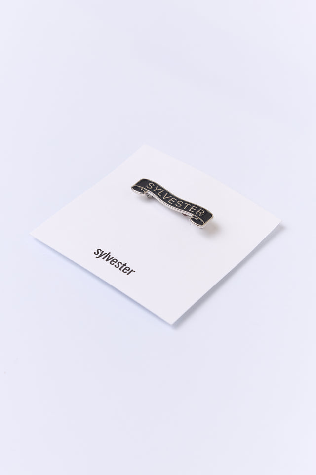 Sylvester scroll pin