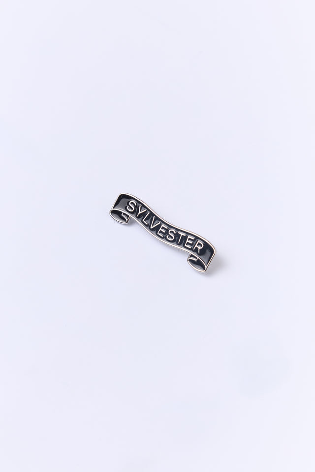 Sylvester scroll pin