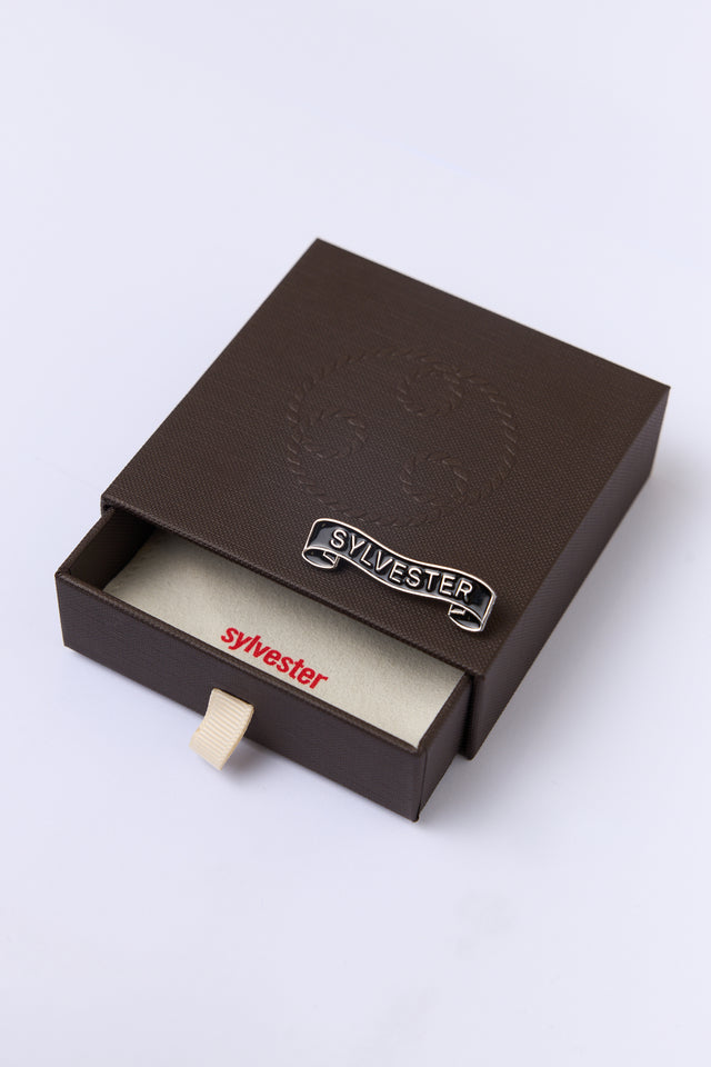 Sylvester scroll pin