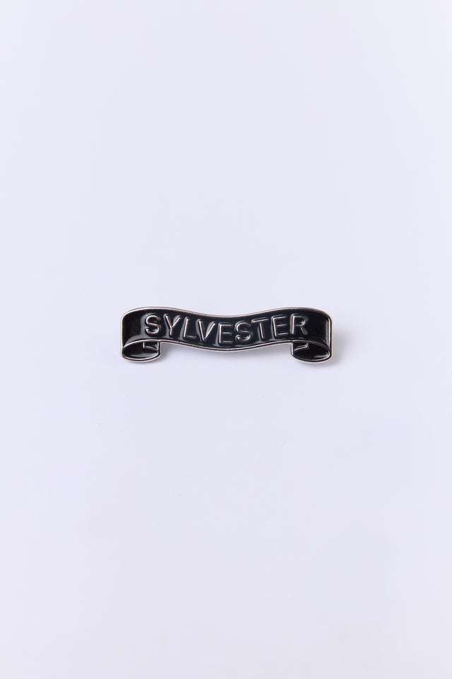 Sylvester scroll pin