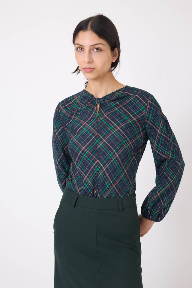 Trapeze top