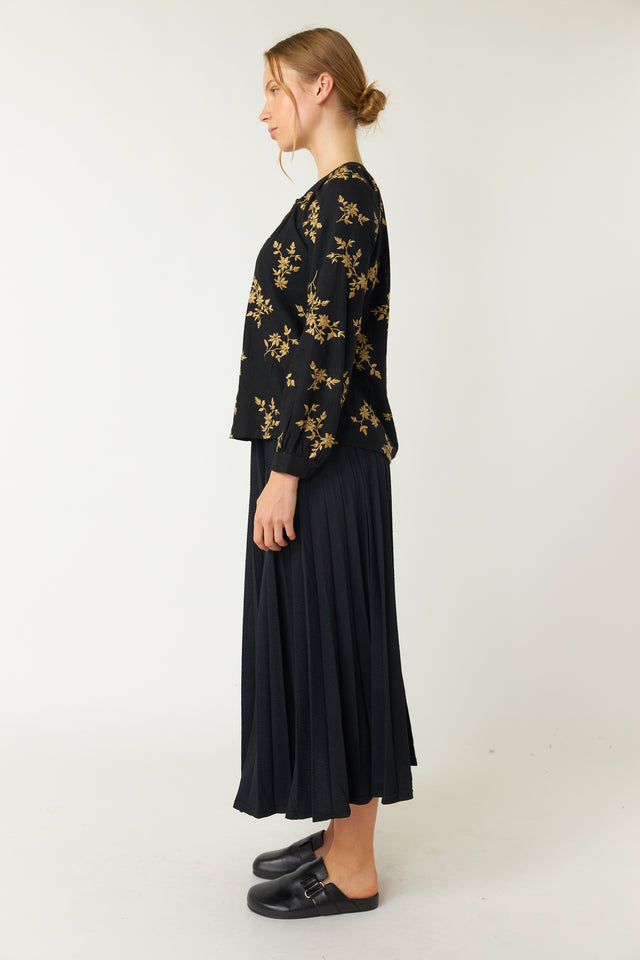 Blooms top
