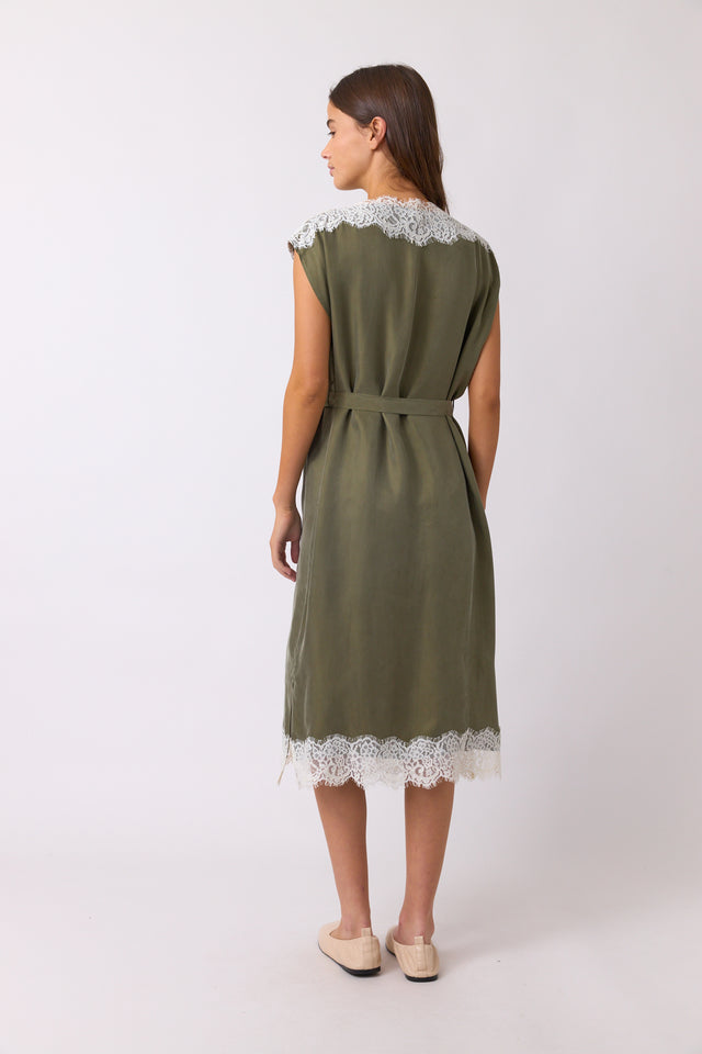Chantilly shift dress