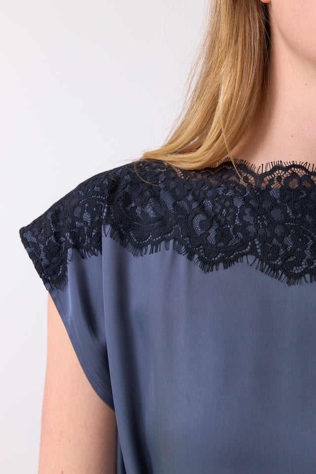 Chantilly shift dress