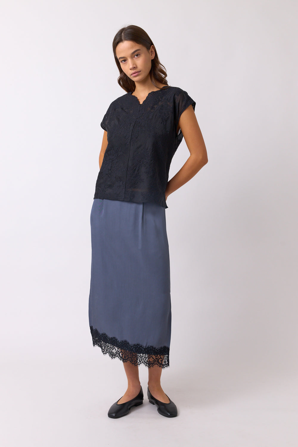 Chantilly skirt