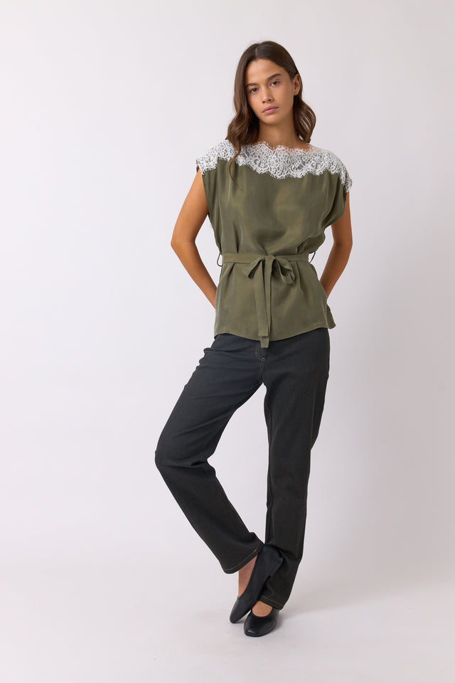 Chantilly top