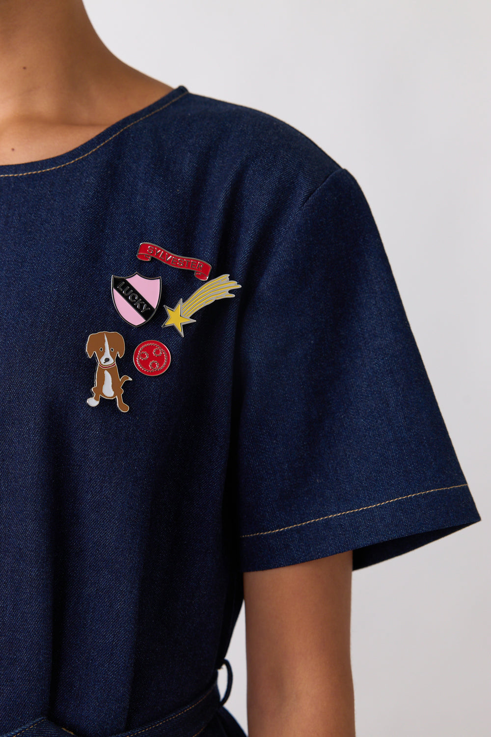 Shooting star pin