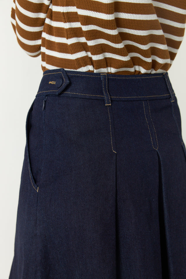 Denim pleat skirt