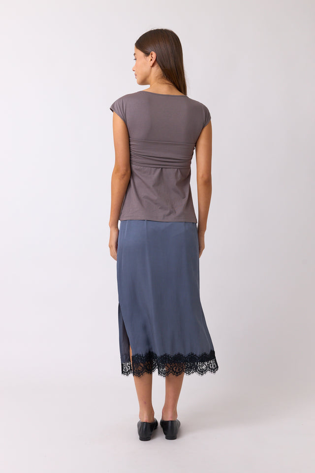Knotted top