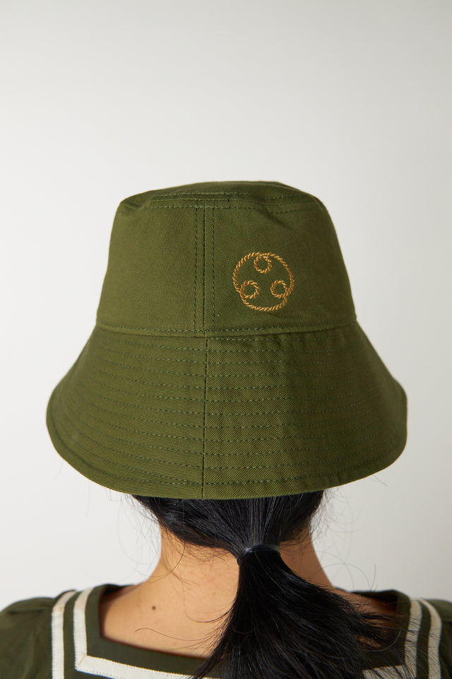 Bucket hat