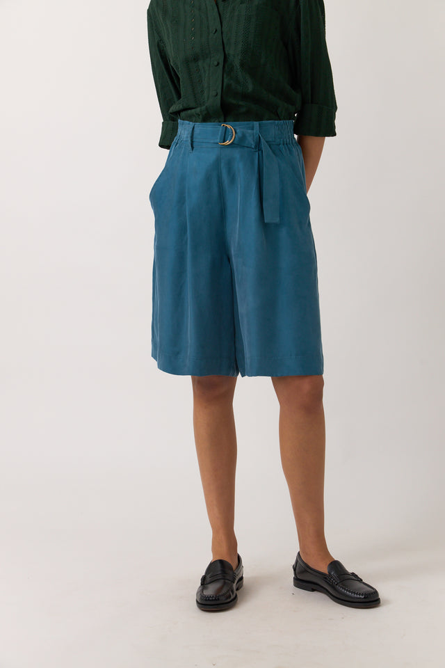 Musing short