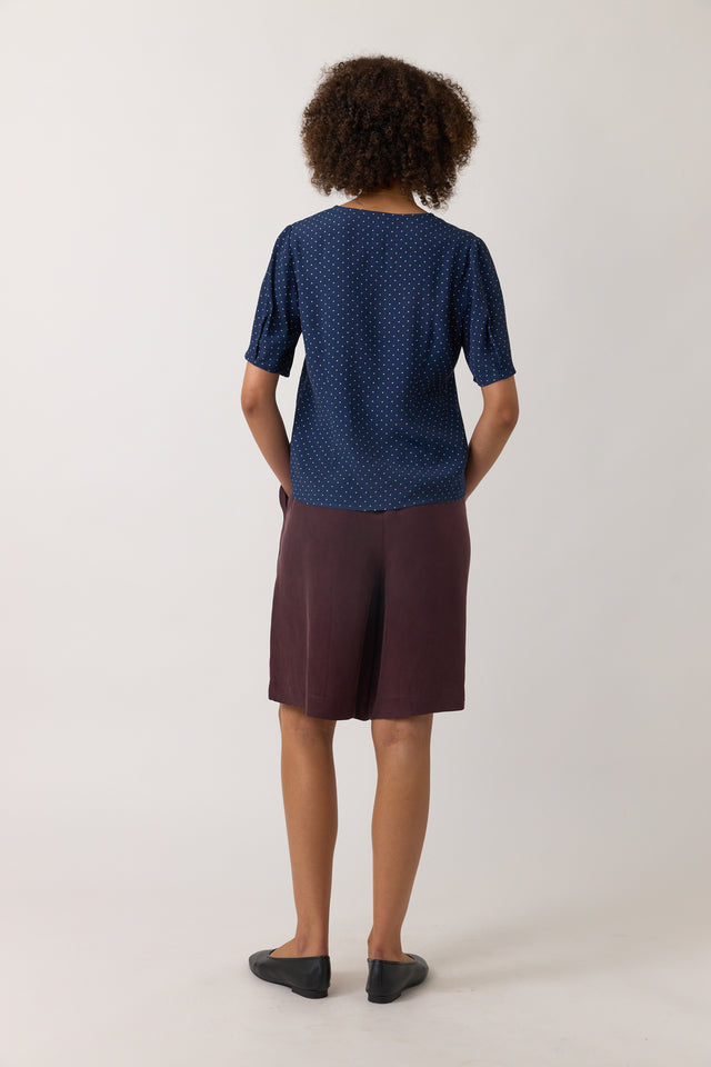 Pins top