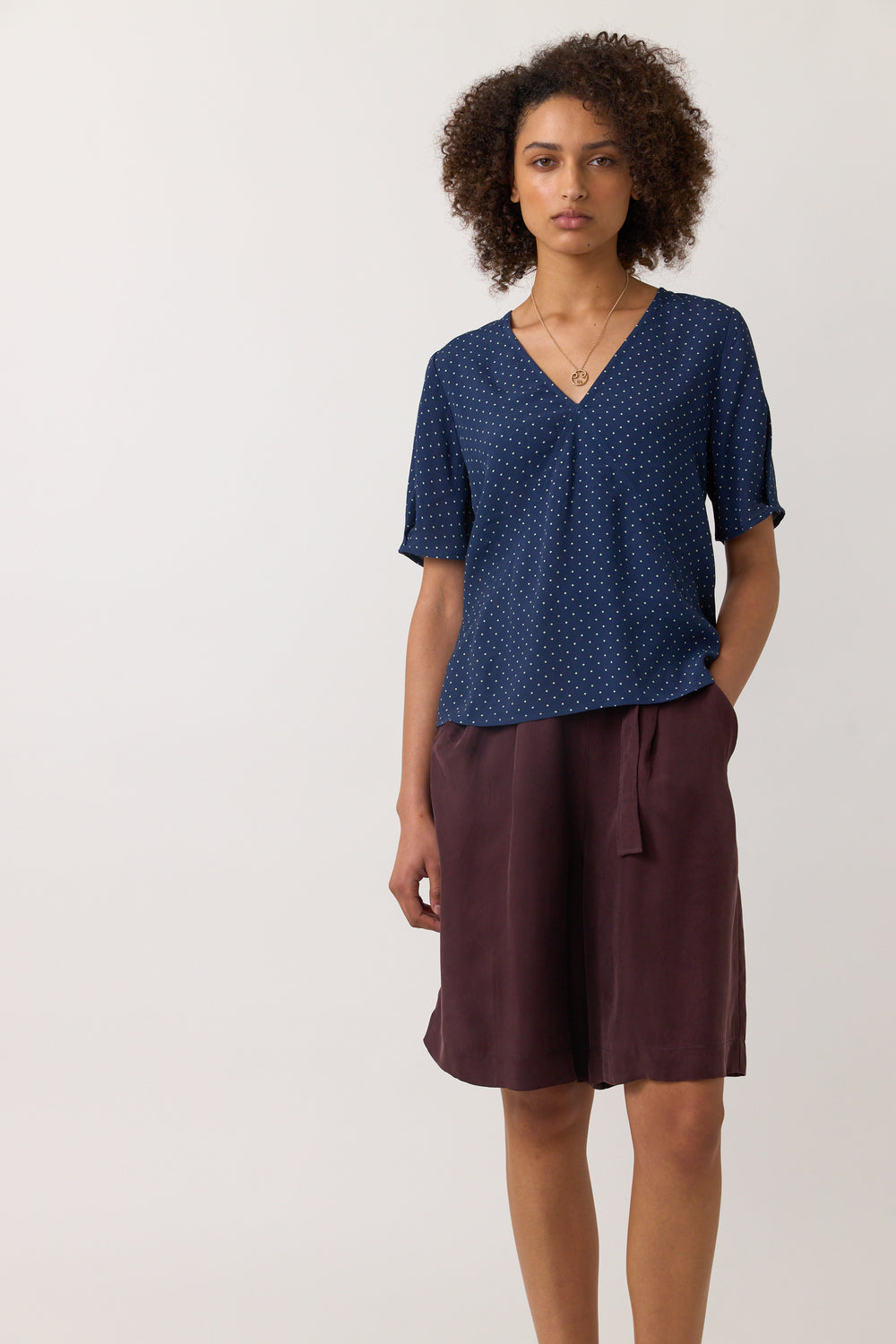 Pins top