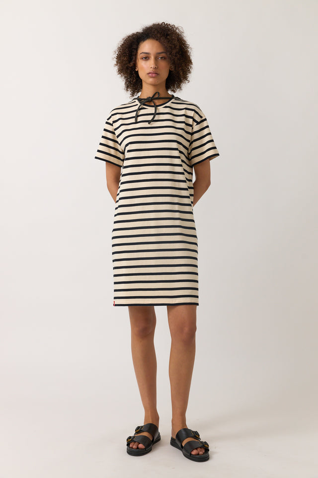 Seaside t-shirt dress