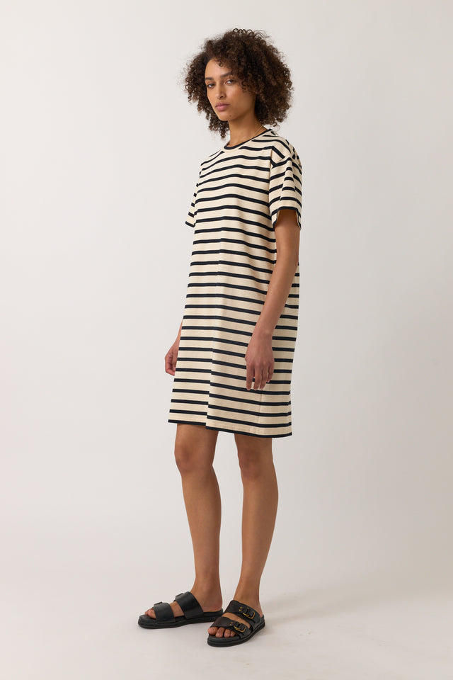 Seaside t-shirt dress