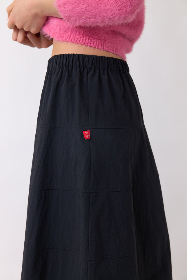 Shell skirt