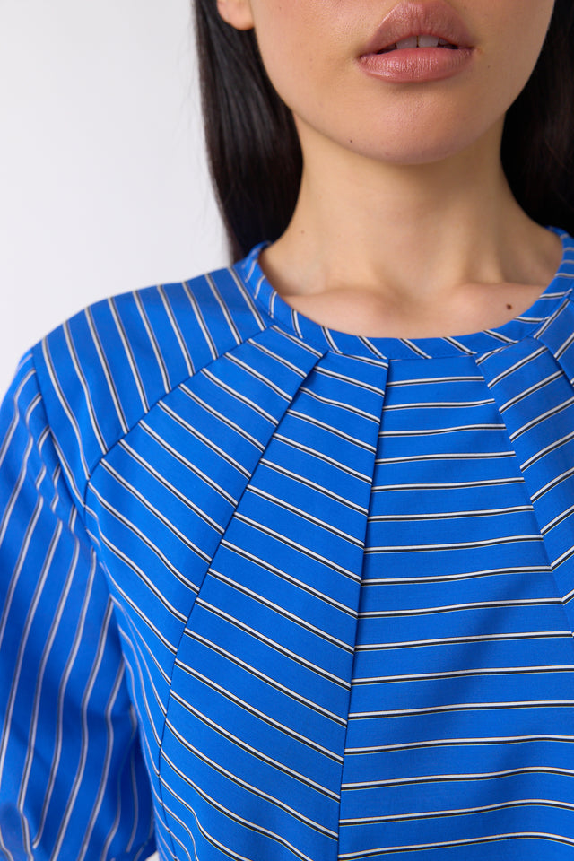 Spiral stripe top