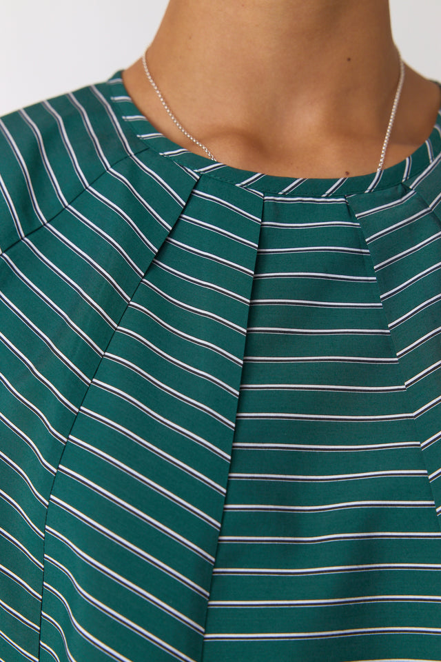 Spiral stripe top