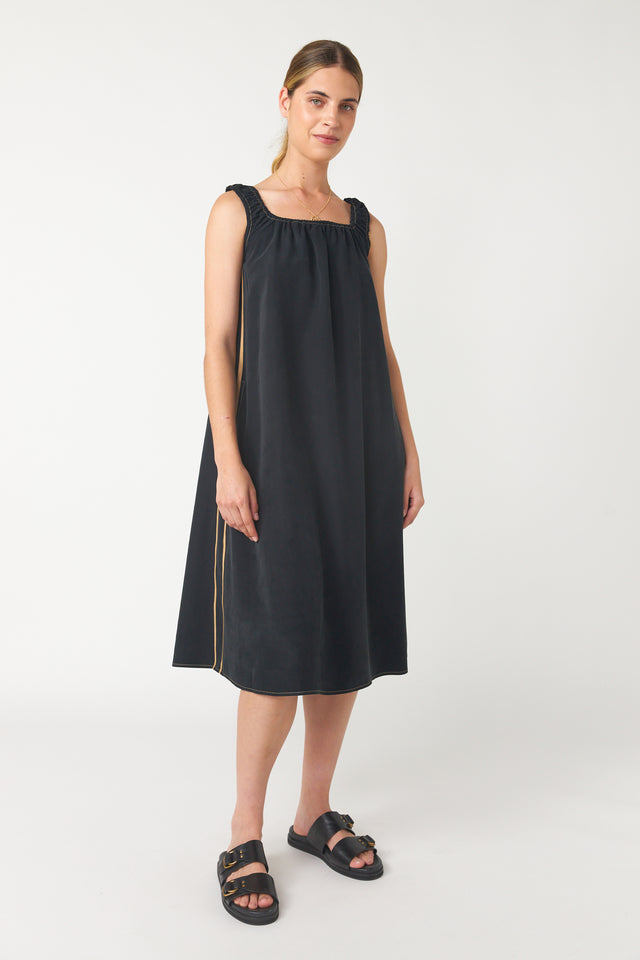 Traveller trapeze dress