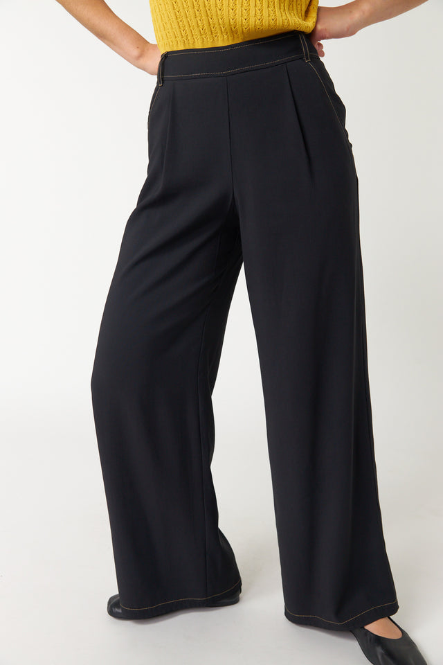 Traveller trouser