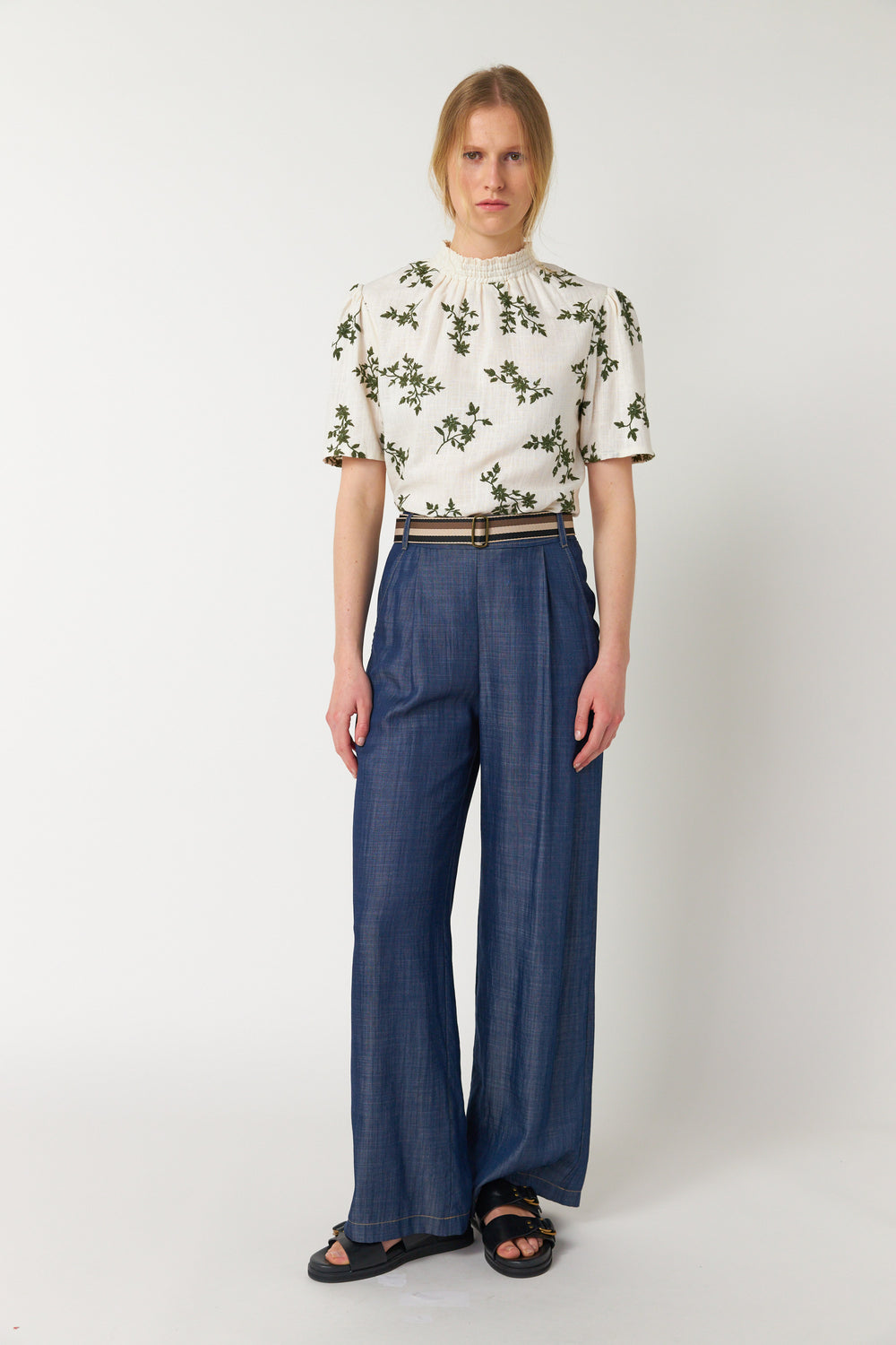Traveller trouser